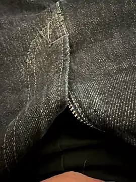 Snapshot of adaxxxx555 chatting on 01/11/26, 01:43 adaxxxx555 online show from 01/11/26, 01:43