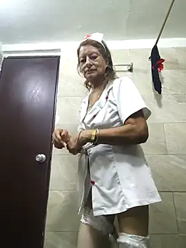 MaryeLunna online show from 09/27/25, 12:10