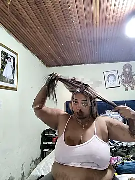 EmilyDuran  online show from 12/17/25, 08:59