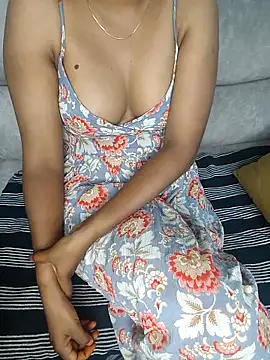 Tamilpallavi online show from 04/28/26, 11:48
