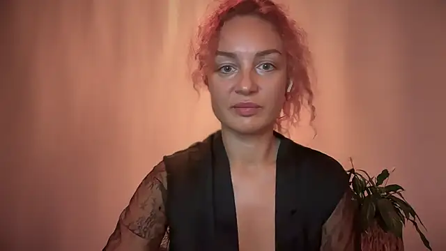 Reddgiirl online show from 10/25/25, 05:26