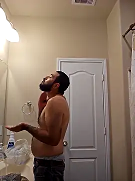 Snapshot of Lb228w chatting on 10/30/25, 02:24 Lb228w online show from 10/30/25, 02:24