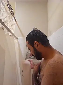 Snapshot of Lb228w chatting on 11/18/25, 05:23 Lb228w online show from 11/18/25, 05:23