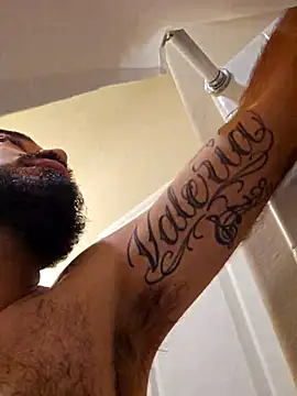 Snapshot of Lb228w chatting on 02/10/26, 01:43 Lb228w online show from 02/10/26, 01:43