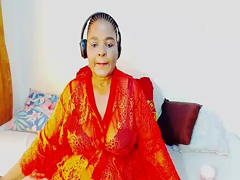 Snapshot of Love-Racheal75 chatting on 05/28/26, 09:17 Love-Racheal75 online show from 05/28/26, 09:17
