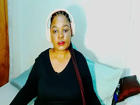 Snapshot of Love-Racheal75 chatting on 06/24/26, 05:56 Love-Racheal75 online show from 06/24/26, 05:56