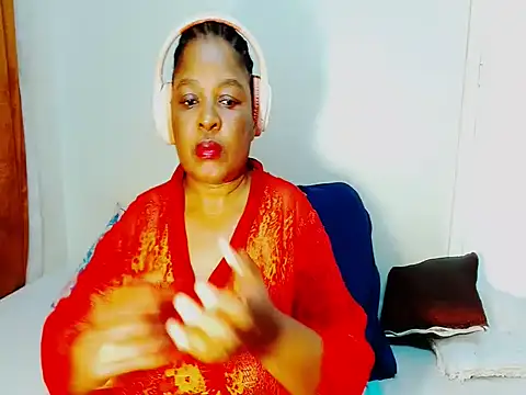Snapshot of Love-Racheal75 chatting on 06/29/26, 02:28 Love-Racheal75 online show from 06/29/26, 02:28