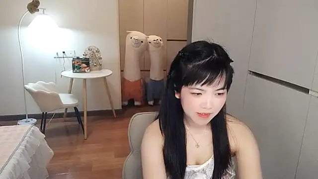 XiaoAnQi online show from 10/14/25, 12:50