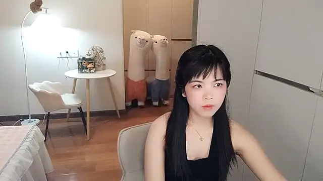 XiaoAnQi online show from 10/17/25, 12:41