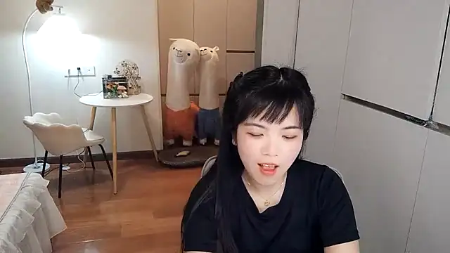 XiaoAnQi online show from 10/21/25, 12:50