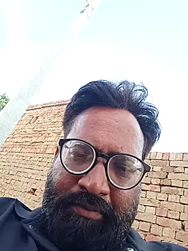 Snapshot of hard_boy9455 chatting on 09/13/25, 10:37 hard boy9455 online show from 09/13/25, 10:37