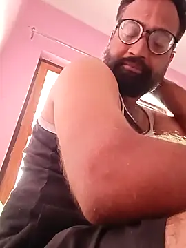 Snapshot of hard_boy9455 chatting on 09/15/25, 01:27 hard boy9455 online show from 09/15/25, 01:27