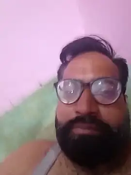 Snapshot of hard_boy9455 chatting on 09/15/25, 01:55 hard boy9455 online show from 09/15/25, 01:55