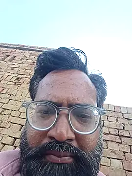 Snapshot of hard_boy9455 chatting on 09/29/25, 10:31 hard boy9455 online show from 09/29/25, 10:31