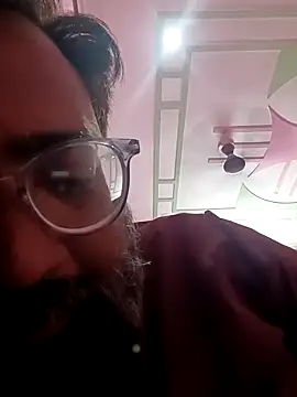 Snapshot of hard_boy9455 chatting on 10/16/25, 11:28 hard boy9455 online show from 10/16/25, 11:28