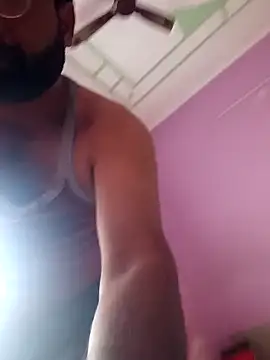 Snapshot of hard_boy9455 chatting on 11/24/25, 07:41 hard boy9455 online show from 11/24/25, 07:41