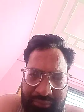 Snapshot of hard_boy9455 chatting on 11/26/25, 01:28 hard boy9455 online show from 11/26/25, 01:28