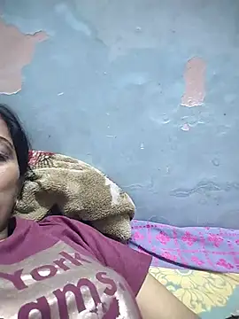 Snapshot of Soniya_Roy chatting on 07/15/26, 02:33 Soniya Roy online show from 07/15/26, 02:33