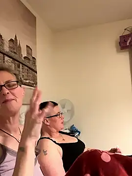 Curvy-Jinx online show from 01/17/26, 08:45