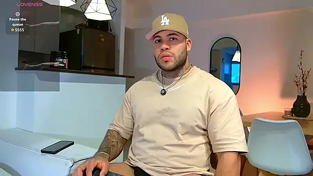 Snapshot of Michael_Salens chatting on 10/17/25, 10:12 Michael Salens online show from 10/17/25, 10:12