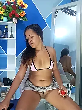 emma ucros online show from 12/18/25, 10:16