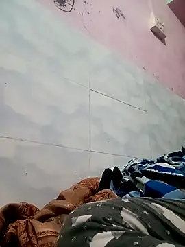 Snapshot of sakshi5533 chatting on 09/17/25, 05:47 sakshi5533 online show from 09/17/25, 05:47