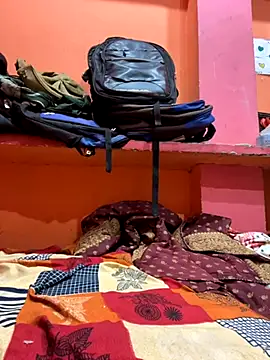 Snapshot of sakshi5533 chatting on 10/22/25, 05:02 sakshi5533 online show from 10/22/25, 05:02