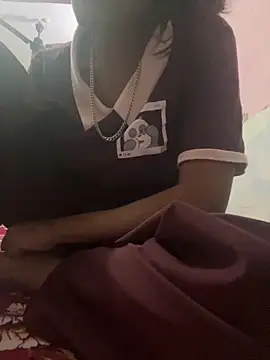 Snapshot of sakshi5533 chatting on 10/29/25, 05:47 sakshi5533 online show from 10/29/25, 05:47