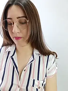 Snapshot of SUSY__06 chatting on 10/16/25, 12:17 SUSY 06 online show from 10/16/25, 12:17