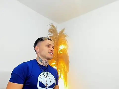 Snapshot of Kieran_kian chatting on 02/17/26, 01:02 Kieran kian online show from 02/17/26, 01:02