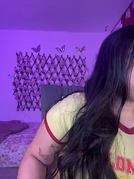 Snapshot of Dominic_Schmit01 chatting on 10/28/25, 11:29 Dominic Schmit01 online show from 10/28/25, 11:29