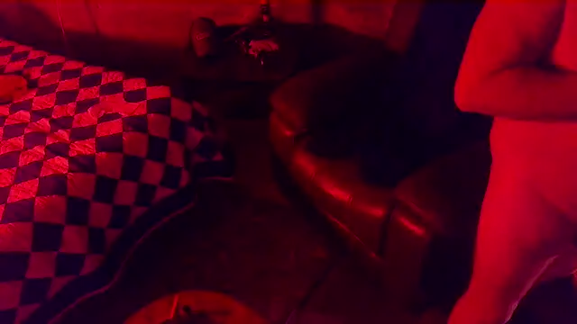 Snapshot of Luv2SuckBWC92 chatting on 12/15/25, 02:27 Luv2SuckBWC92 online show from 12/15/25, 02:27