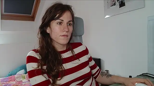 Snapshot of tsbubbles760 chatting on 11/03/25, 12:17 tsbubbles760 online show from 11/03/25, 12:17