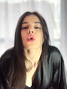 Sofi Leal online show from 10/25/25, 11:51