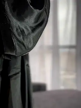 Sofi Leal online show from 11/06/25, 11:55