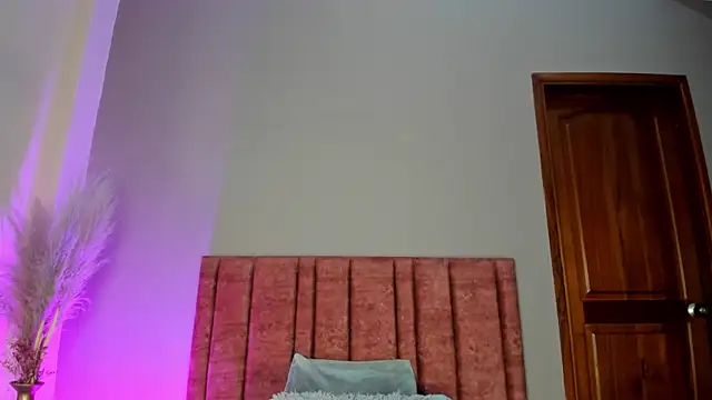 LunaAspen  online show from 10/31/25, 05:58