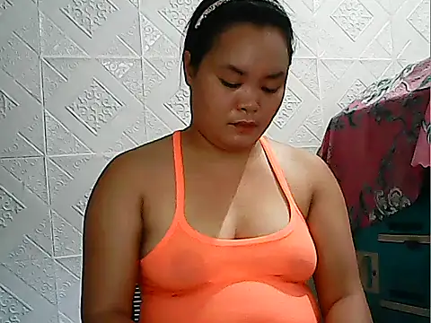 Snapshot of CreamyPussy4uxx chatting on 05/16/26, 01:02 CreamyPussy4uxx online show from 05/16/26, 01:02