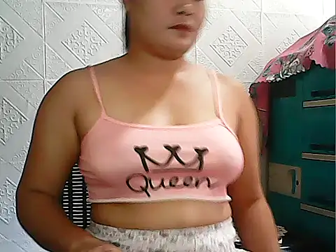 Snapshot of CreamyPussy4uxx chatting on 05/22/26, 02:30 CreamyPussy4uxx online show from 05/22/26, 02:30