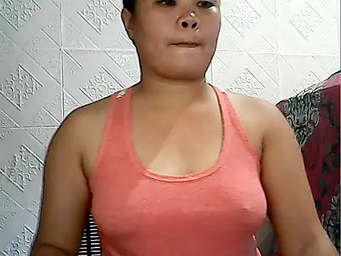 Snapshot of CreamyPussy4uxx chatting on 06/08/26, 02:23 CreamyPussy4uxx online show from 06/08/26, 02:23