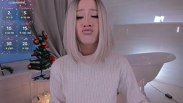 Necucub online show from 12/17/25, 02:39