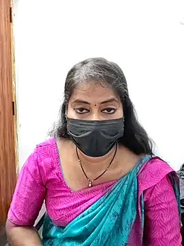 Snapshot of tamil_Sigappu_Roja chatting on 06/25/26, 05:12 tamil Sigappu Roja online show from 06/25/26, 05:12