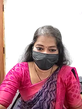 Snapshot of tamil_Sigappu_Roja chatting on 06/26/26, 12:37 tamil Sigappu Roja online show from 06/26/26, 12:37