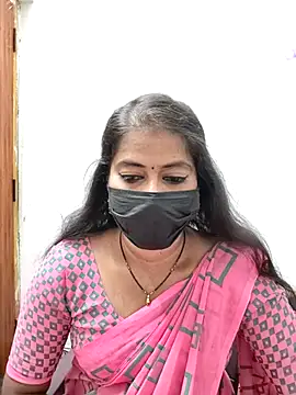 Snapshot of tamil_Sigappu_Roja chatting on 06/30/26, 12:33 tamil Sigappu Roja online show from 06/30/26, 12:33
