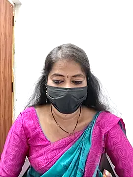 Snapshot of tamil_Sigappu_Roja chatting on 07/04/26, 12:39 tamil Sigappu Roja online show from 07/04/26, 12:39