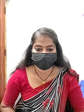Snapshot of tamil_Sigappu_Roja chatting on 07/18/26, 01:10 tamil Sigappu Roja online show from 07/18/26, 01:10