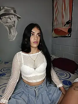 Bigtiti01 online show from 05/12/26, 02:52