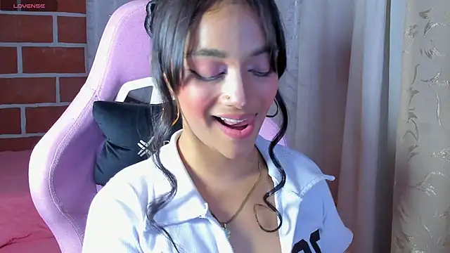 MelanyOconner online show from 09/25/25, 05:00