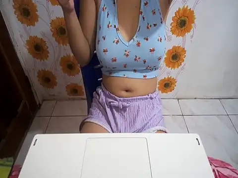 Snapshot of PrettyClaudia chatting on 06/20/26, 02:14 PrettyClaudia online show from 06/20/26, 02:14