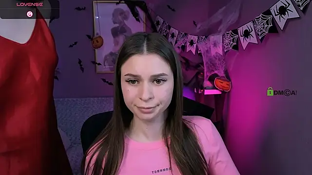 Snapshot of nekky_mouse chatting on 10/22/25, 07:46 nekky mouse online show from 10/22/25, 07:46