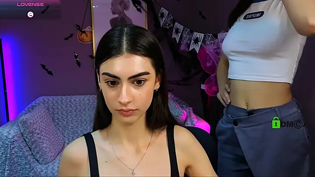 Snapshot of nekky_mouse chatting on 11/02/25, 10:39 nekky mouse online show from 11/02/25, 10:39